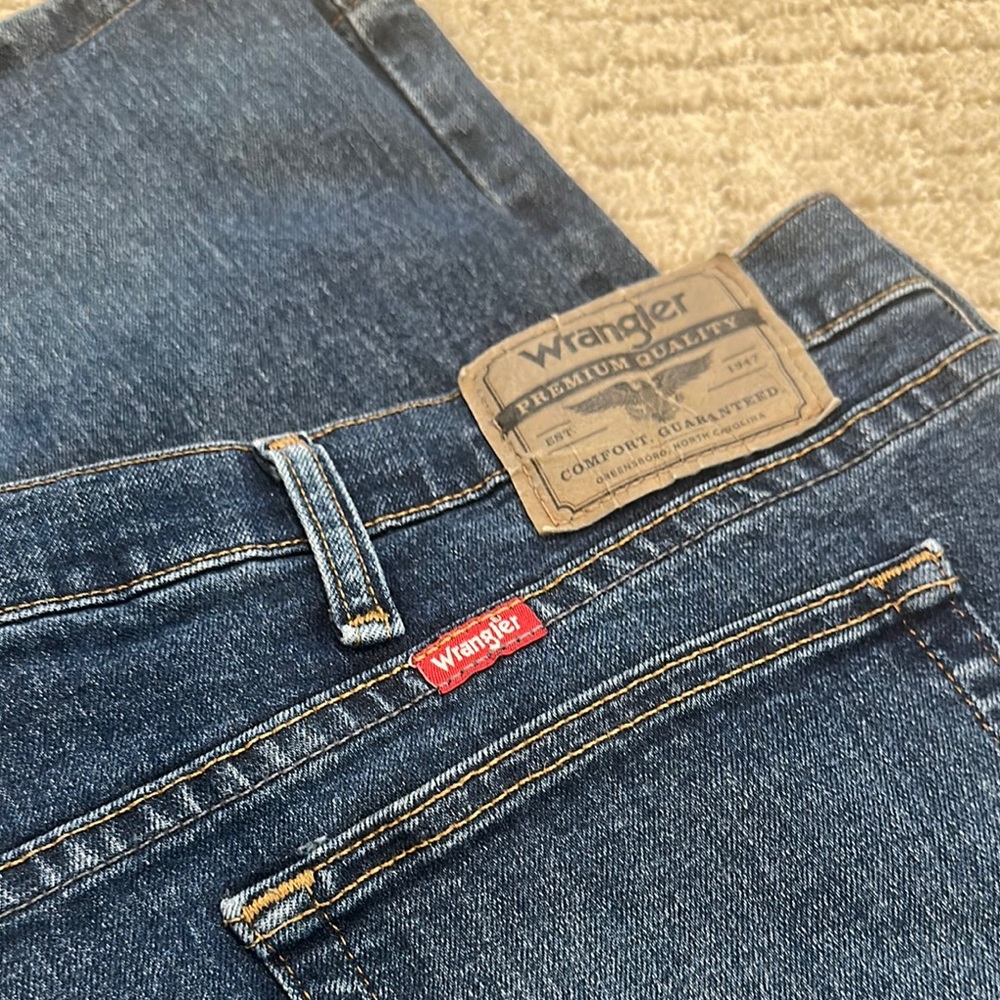 Wrangler Blue Relaxed Jeans Classic Comfort